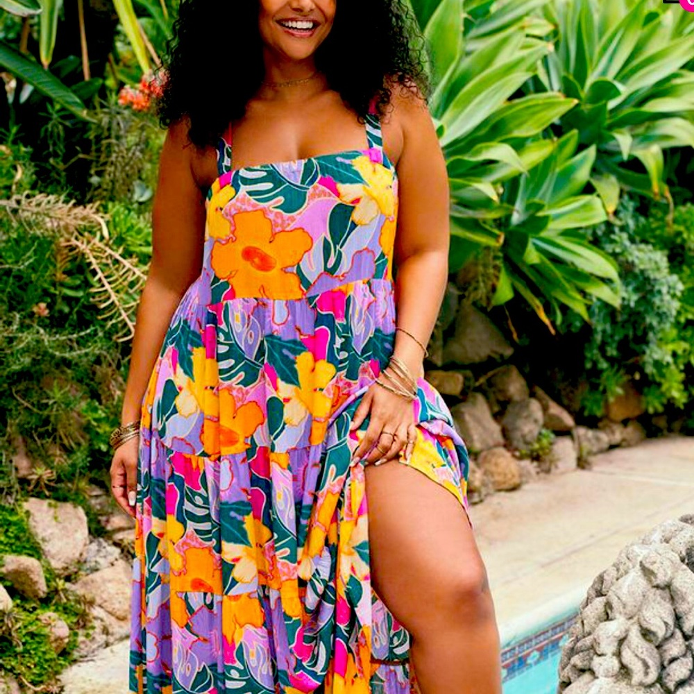 VOLUMINOUS MAXI COVER UP DRESS WITH OPEN BACK